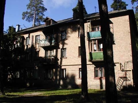 Київ, Котельникова вул., 21
