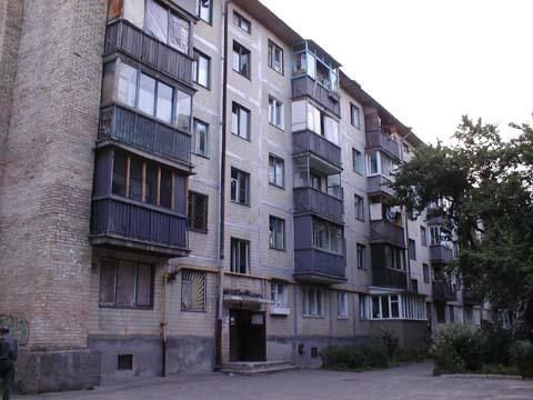 Продаж 3-кімнатної квартири 56 м², Миколи Василенка вул., 8Б