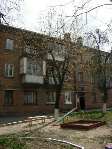 Киев, Олеговская ул., 44