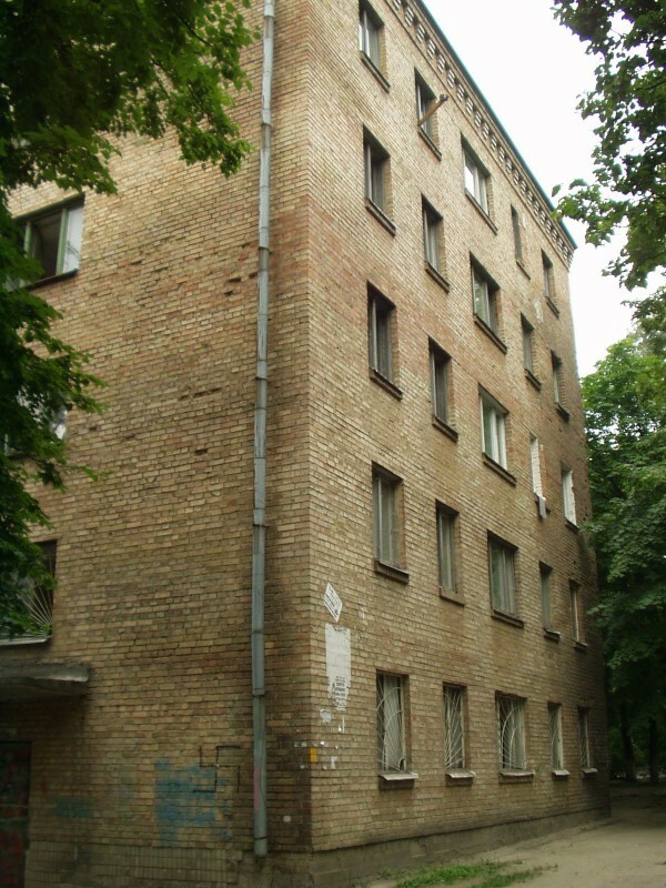 Киев, Елены Телиги ул., 49