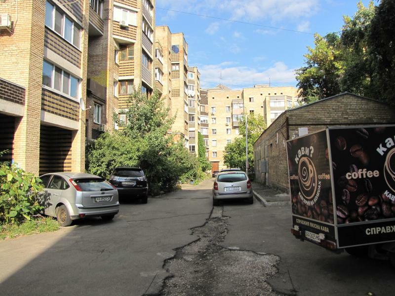 Киев, Оболонская ул., 47