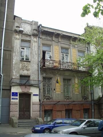 Киев, Олеся Гончара ул., 33