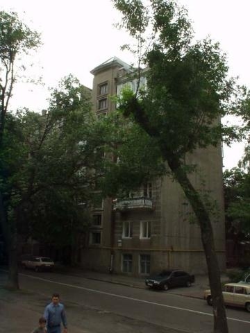 Киев, Олеся Гончара ул., 14