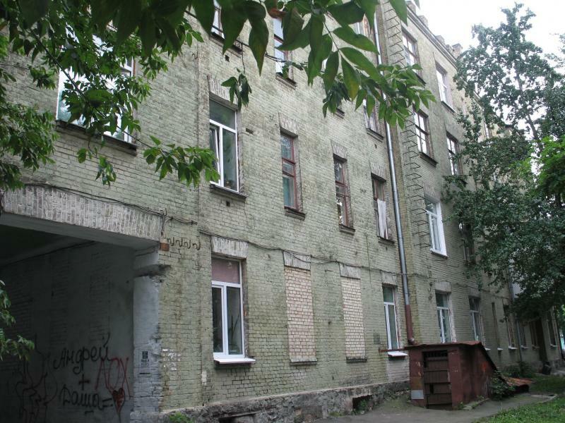 Киев, Оболонская ул., 37Б