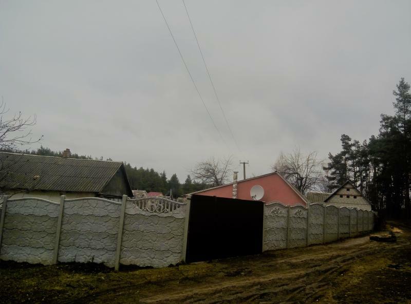 Харьковская обл., Змиевский район, пос. Першотравневый, Лесная ул., 118