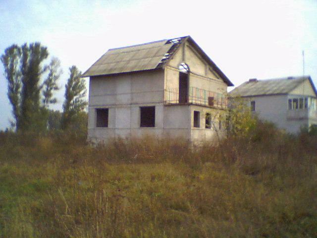Полтавская обл., Кременчугский район, с. Каменные Потоки, Гагарина ул., 23