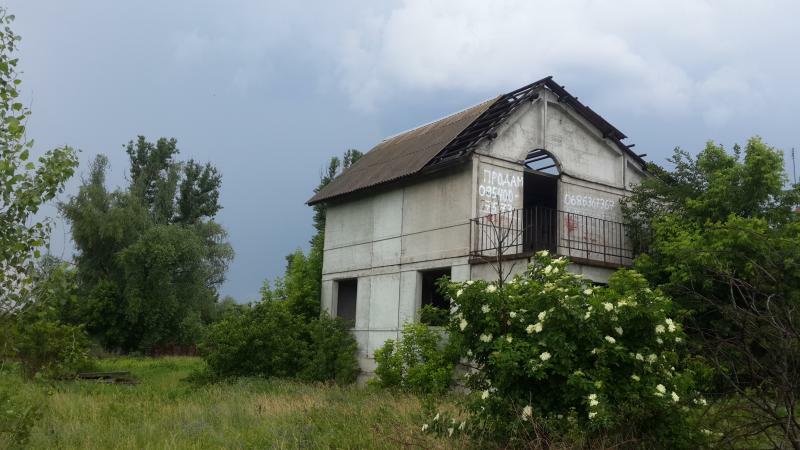 Полтавская обл., Кременчугский район, с. Каменные Потоки, Гагарина ул., 23