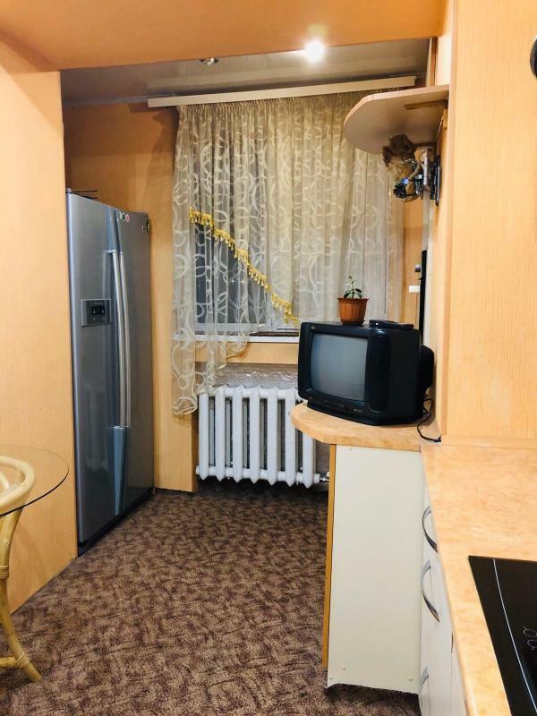 Оренда 3-кімнатної квартири 58 м², Олександра Поля просп., 98