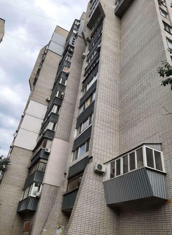 Оренда 3-кімнатної квартири 80 м², Героїв просп., 50