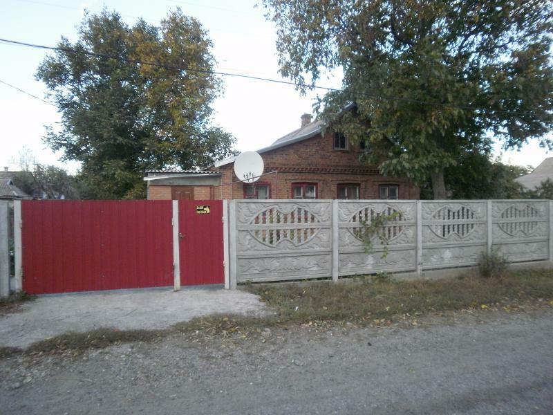 Днепропетровская обл., Верхнеднепровский район, пгт Новониколаевка, Братский пер., 5