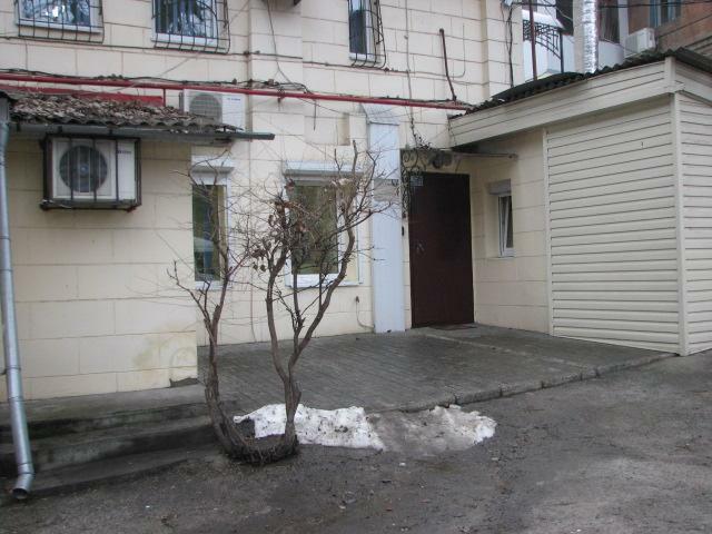 Дніпро, Челюскина вул., 3