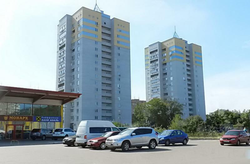 Продаж 3-кімнатної квартири 86 м², Космічна вул., 3А