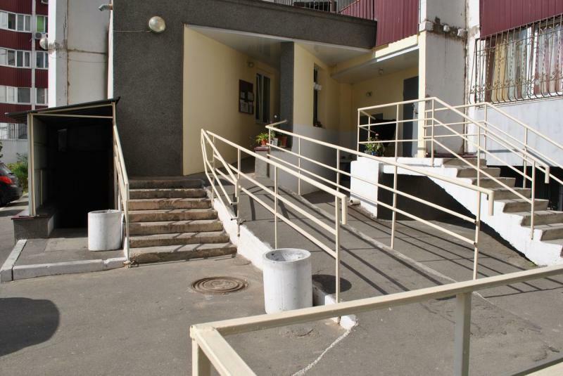 Днепр, Мира просп., 7