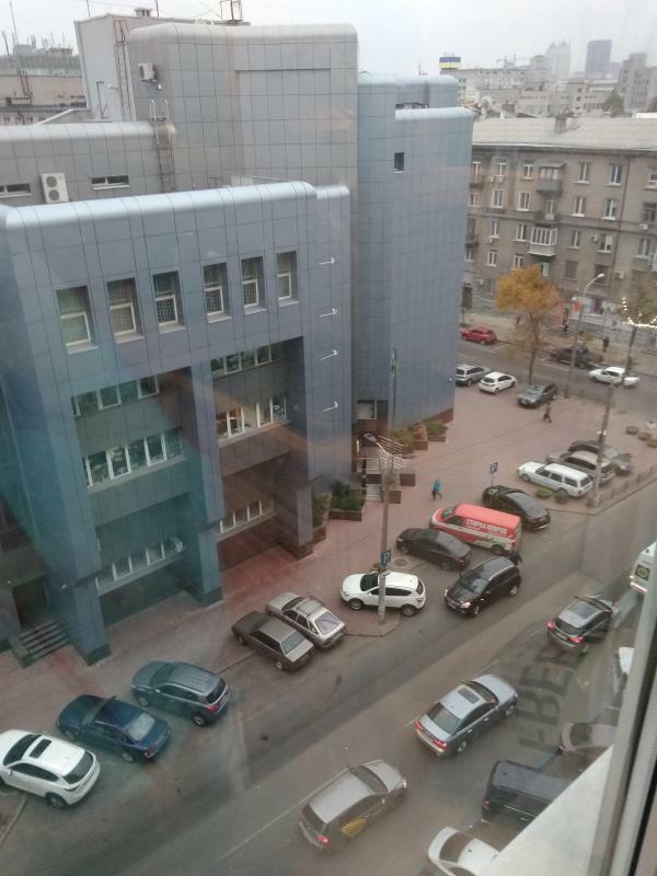 Днепр, Воскресенская ул., 28