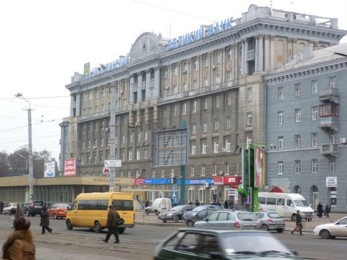Дніпро, Дмитрія Яворницького просп., 122