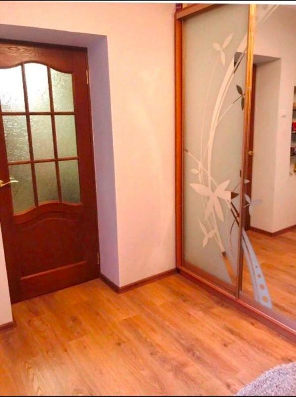 Оренда офісу 42 м², Магдебургського права вул., 1