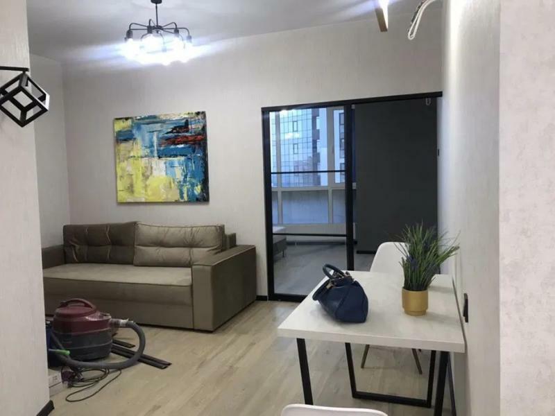 Продажа 3-комнатной квартиры 122 м², Симферопольская ул., 2