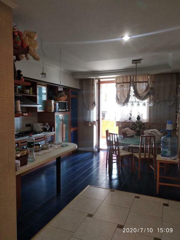 Продаж 3-кімнатної квартири 140 м², Володимира Антоновича вул., 26