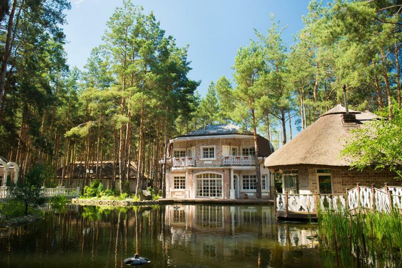 Днепропетровская обл., Новомосковский район, с. Песчанка, Садовая ул., 5