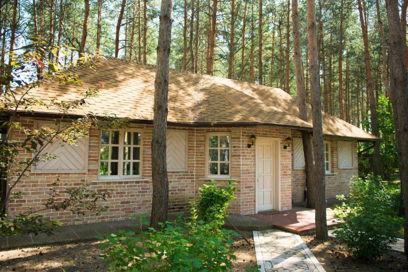 Днепропетровская обл., Новомосковский район, с. Песчанка, Садовая ул., 5