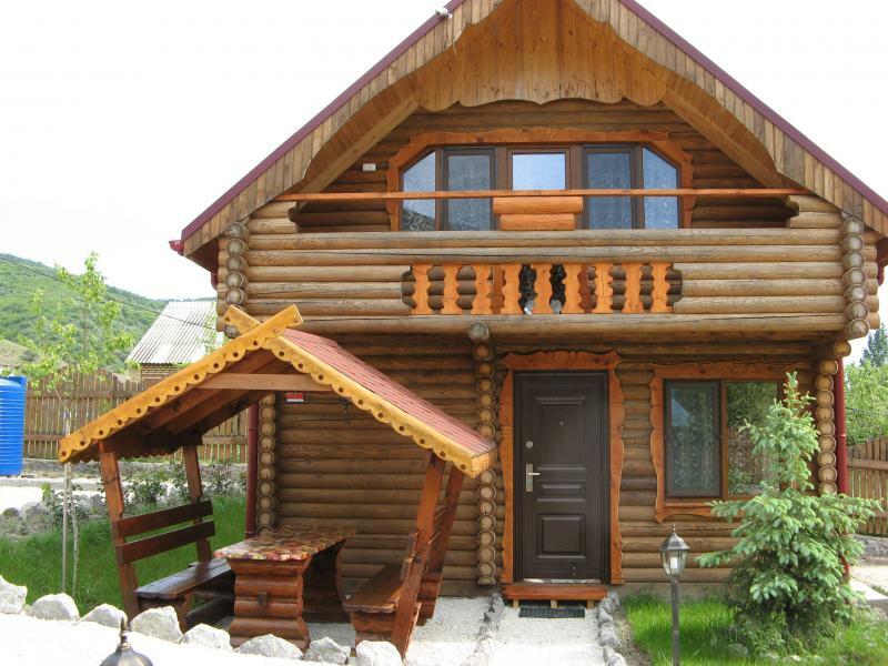 АР Крым обл., Большая Алушта район, с. Зеленогорье, Школьная ул., 1Б