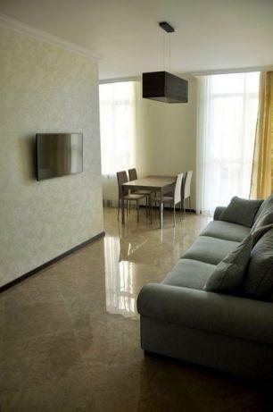 Продаж 3-кімнатної квартири 116 м², Французский бул., 22