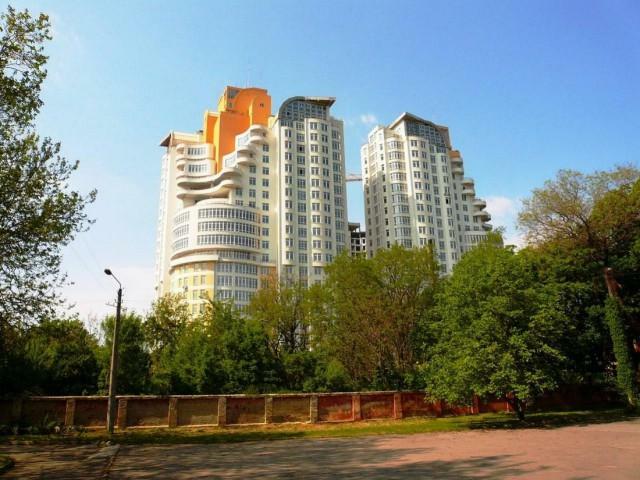 Продажа 2-комнатной квартиры 77 м², Французский бул., 22