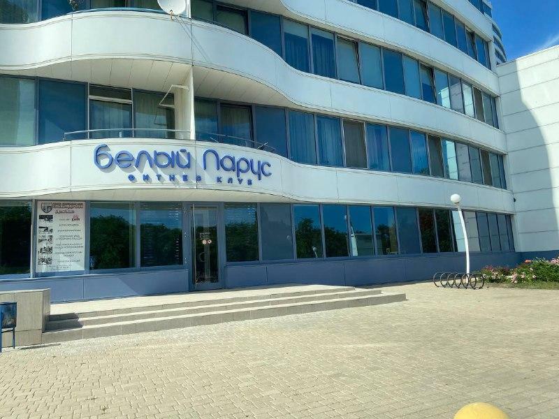 Продаж 3-кімнатної квартири 130 м², Літературна вул., 1А