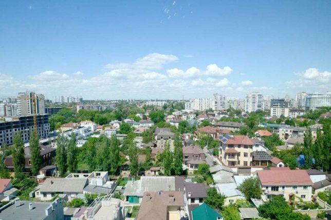 Продаж 3-кімнатної квартири 130 м², Літературна вул., 1А