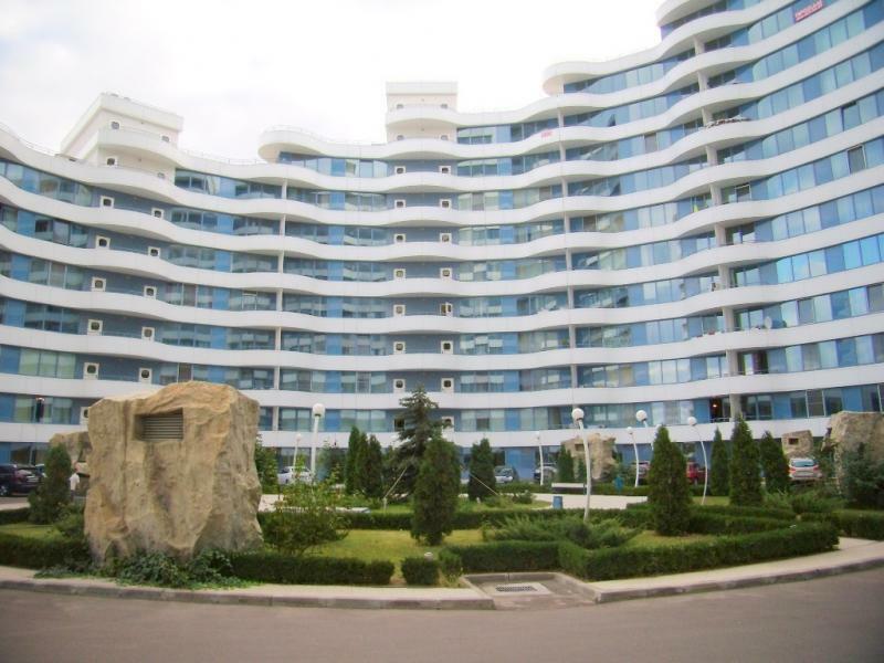 Продажа 3-комнатной квартиры 130 м², Литературная ул., 1А