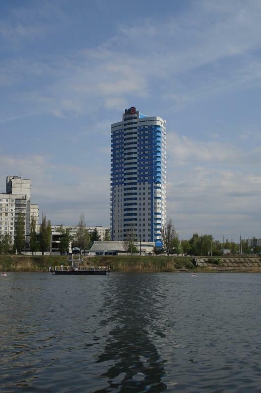 Продажа 2-комнатной квартиры 79 м², Барабашова ул., 36А