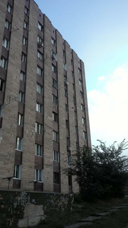 Харків, Дзюбы просп., 4
