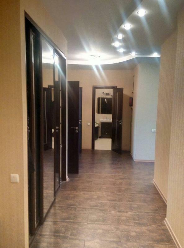 Продаж 3-кімнатної квартири 114 м², Староміська вул., 52