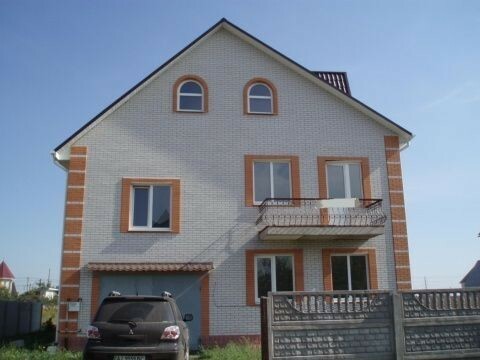 Киевская обл., Броварской район, г. Бровары, Прилуцкая ул., 25