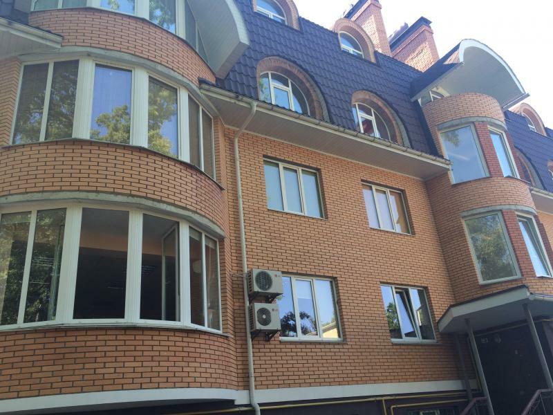 Київська обл., Бучанський район, м. Ірпінь, Павленка вул., 42