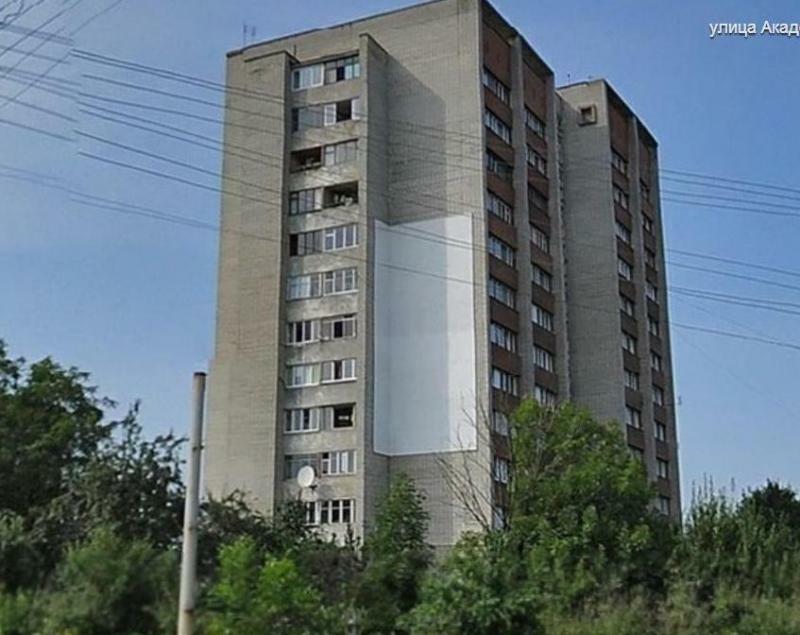 Львів, Академіка Лазаренко вул., 34