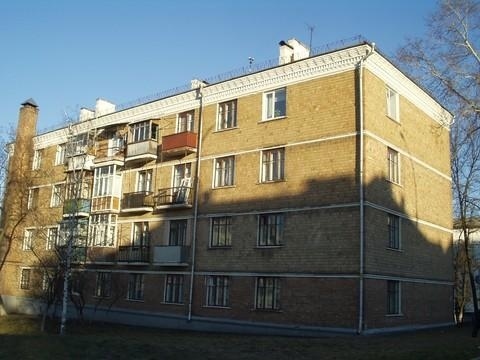 Киев, Митрополита Василия Липковского ул., 14/18