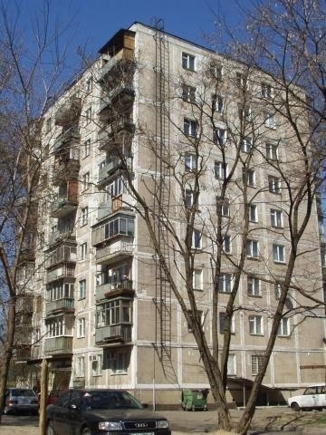 Киев, Митрополита Василия Липковского ул., 3