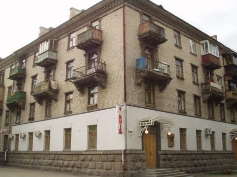 Киев, Мартиросяна ул., 1/8