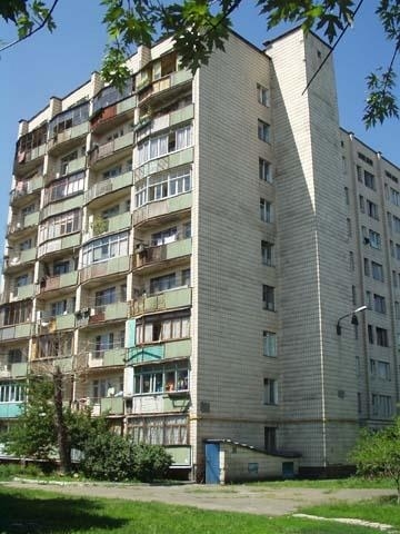 Киев, Милютенко ул., 3