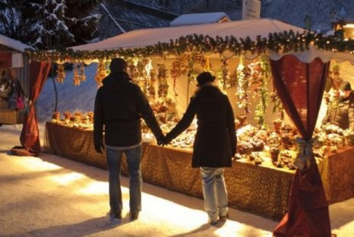 В Києві відкрилися перші святкові локації: список