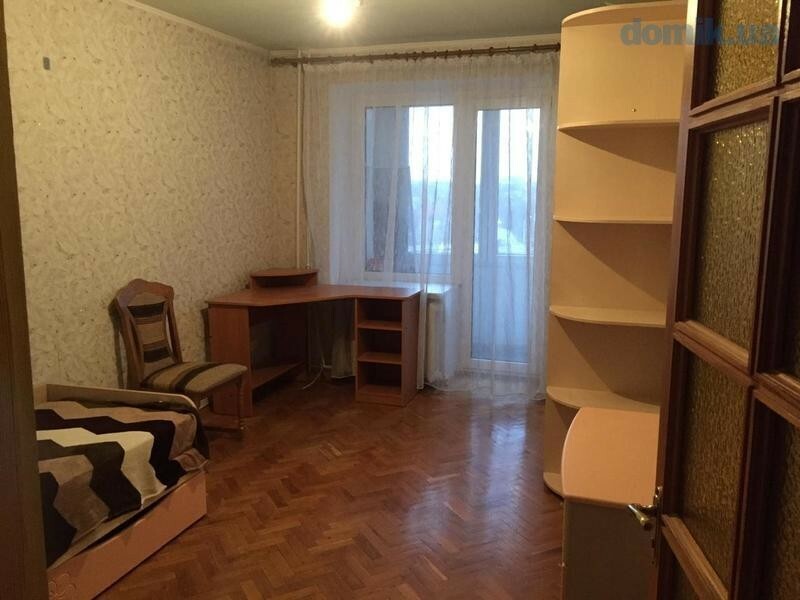 Продаж 3-кімнатної квартири 67 м², Валентиновская ул., 24