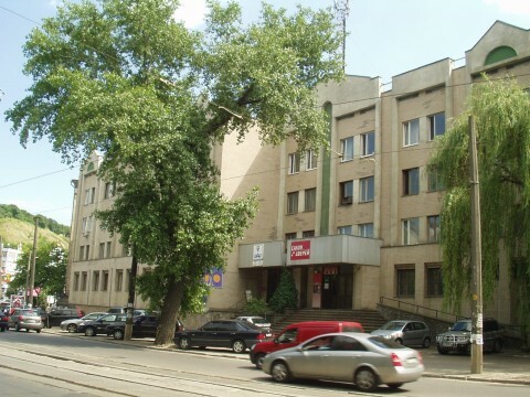 Київ, Глибочицька вул., 72