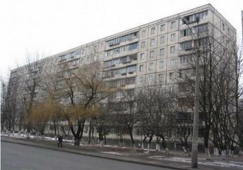 Киев, Гната Юры ул., 8