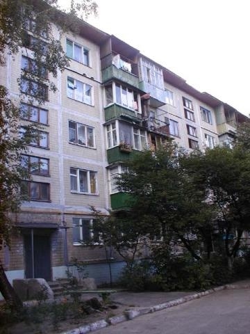 Київ, Гната Юри вул., 1/11