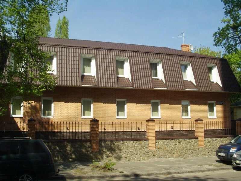 Київ, Михайла Брайчевського вул., 16
