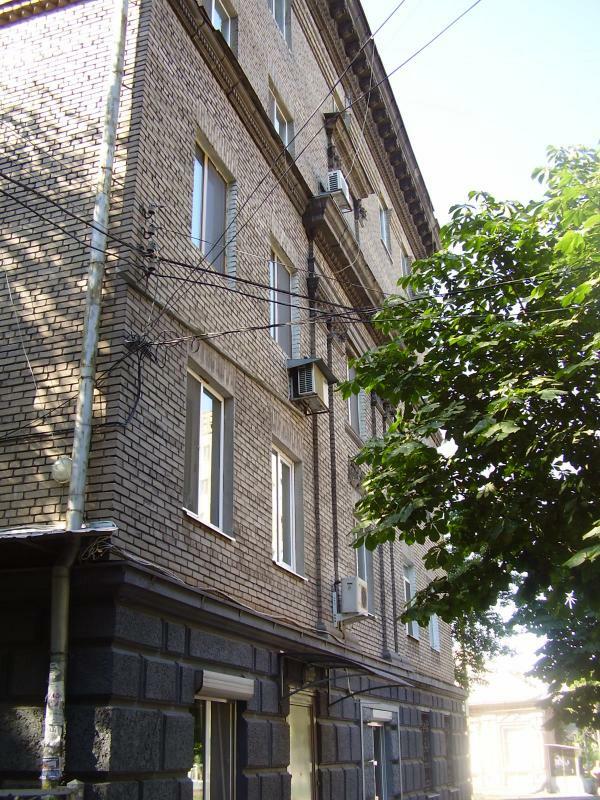 Запоріжжя, Поштова вул., 32А