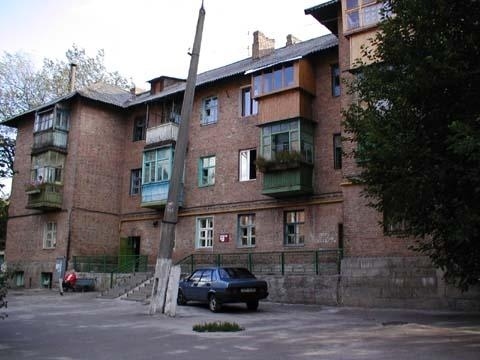 Киев, Копыловская ул., 67 К12