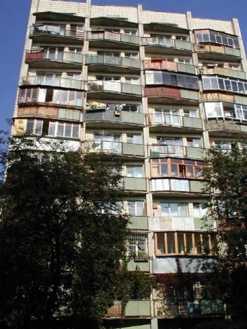 Київ, Зодчих вул., 6Б