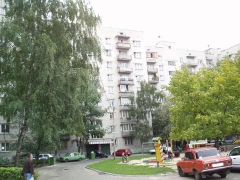 Київ, Зодчих вул., 46